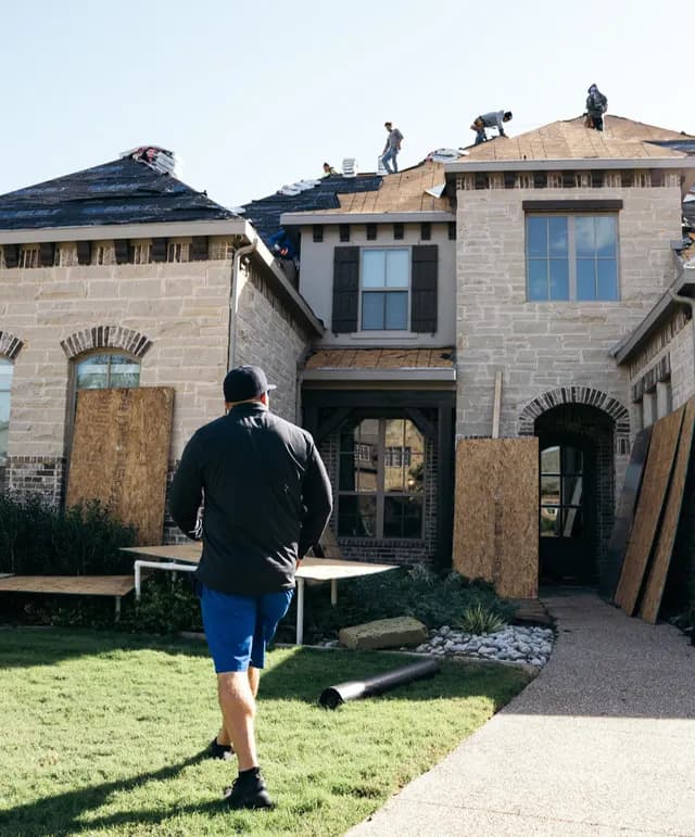 How Long Should You Wait Before Calling a Roofing Company?