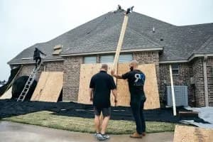 Why Realtors Should Have a Roofing Partnership